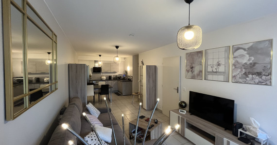 APPARTEMENT 2 PIECES - 53m² - BALCON - EXCELLENT ETAT 