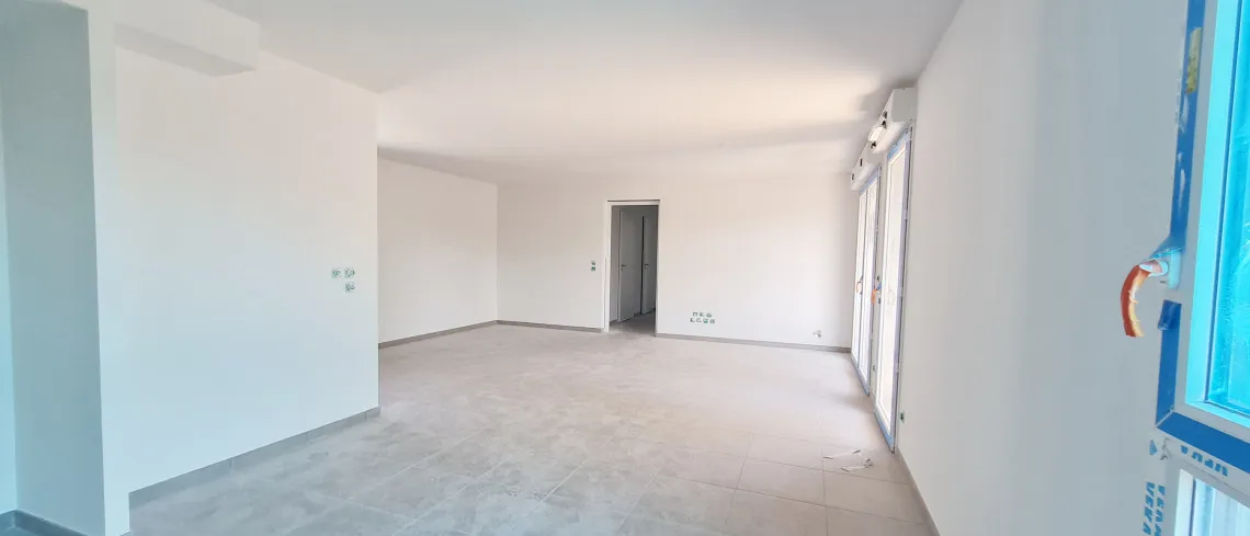 LE 239 - DERNIER T4 À SAISIR (avec garage et parking)