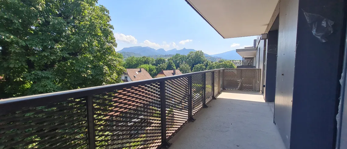 LE 239 - DERNIER T4 À SAISIR (avec garage et parking)