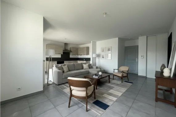SUPERBE APPARTEMENT 4 PIECES + GARAGE + CAVE 350.000€