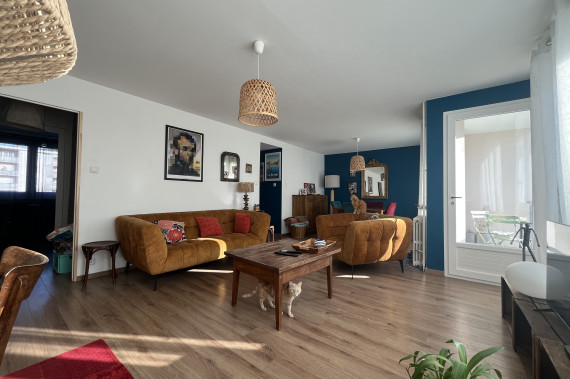 APPARTEMENT 2/3 PIECES + PARKING PRIVE + CAVE
